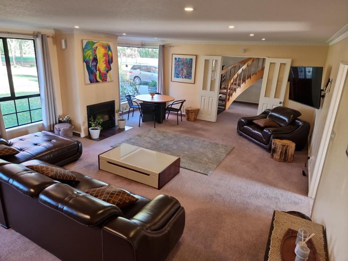 Fairhall Guest Lodge Woodbourne Экстерьер фото