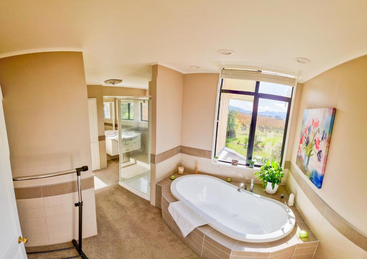 Fairhall Guest Lodge Woodbourne Экстерьер фото
