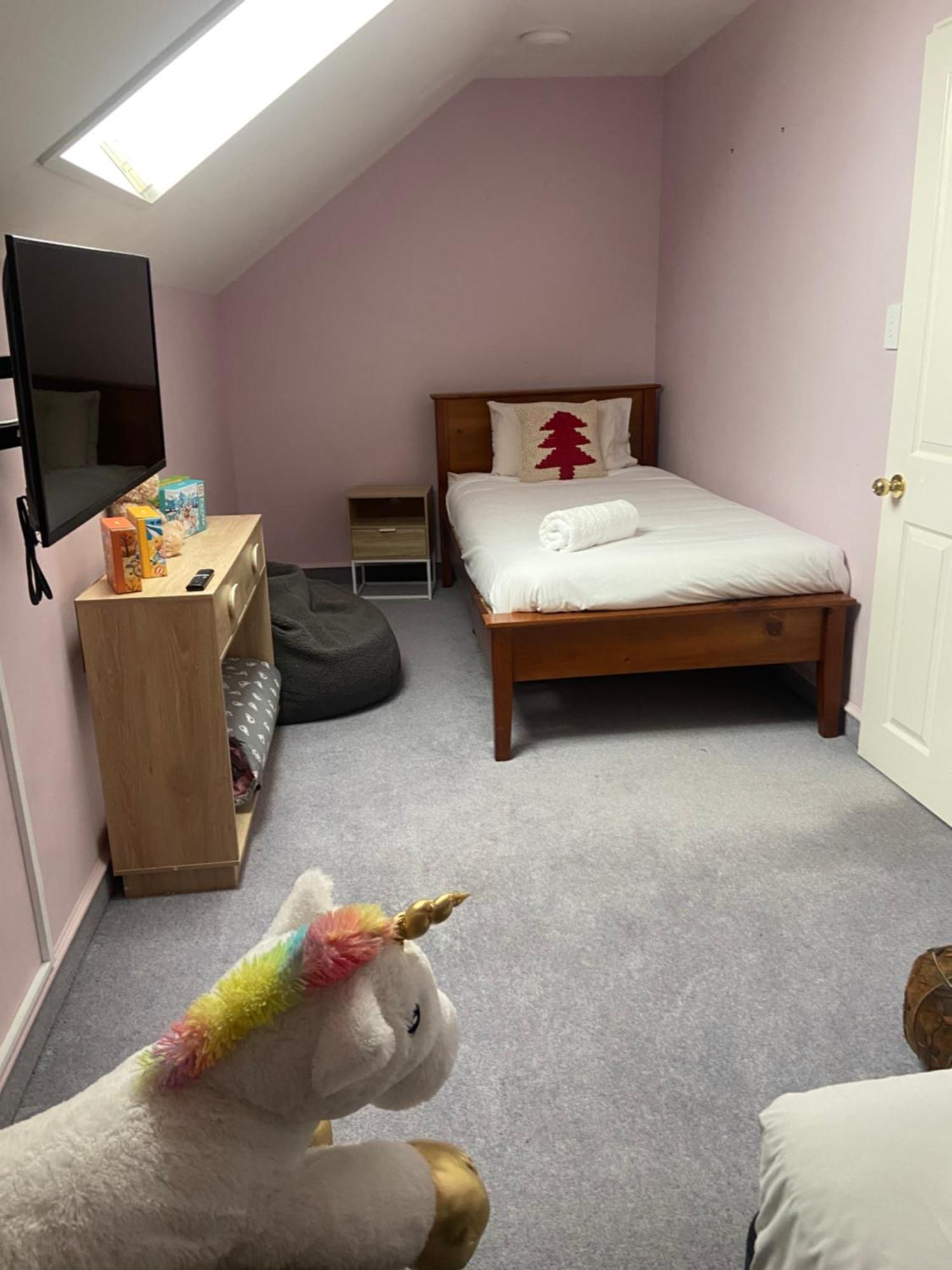 Fairhall Guest Lodge Woodbourne Экстерьер фото